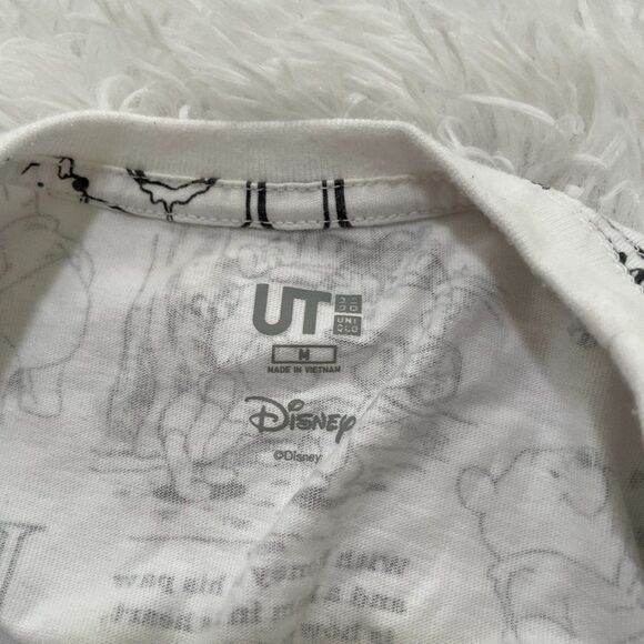 Uniqlo Disney Winnie The Pooh Crew Neck Graphic T-Shirt in White Medium - Picture 7 of 8